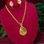 Forming Necklace