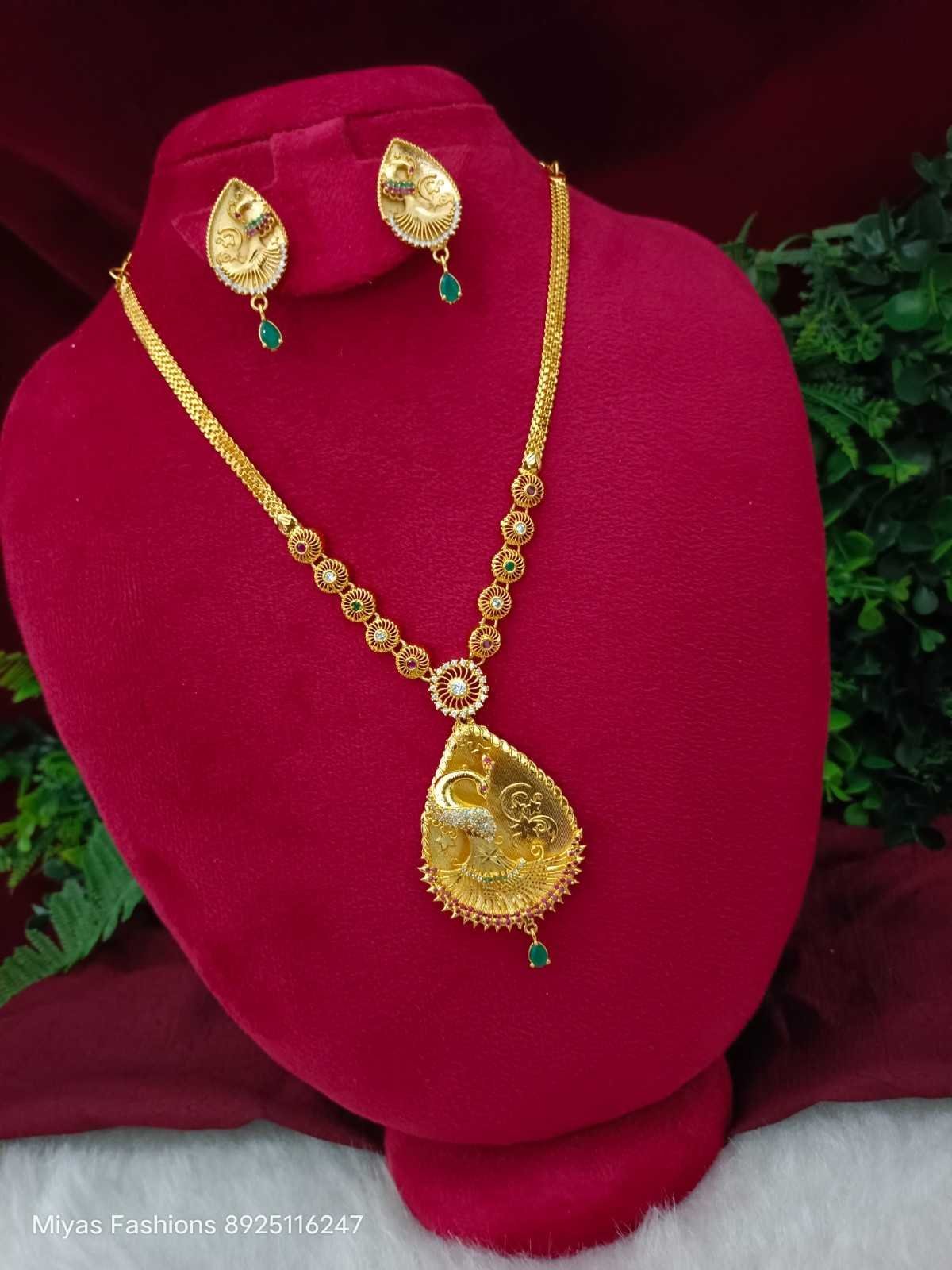IMG_20260531_112422.jpg Forming Necklace - Image 1