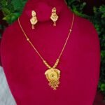 Forming Necklace