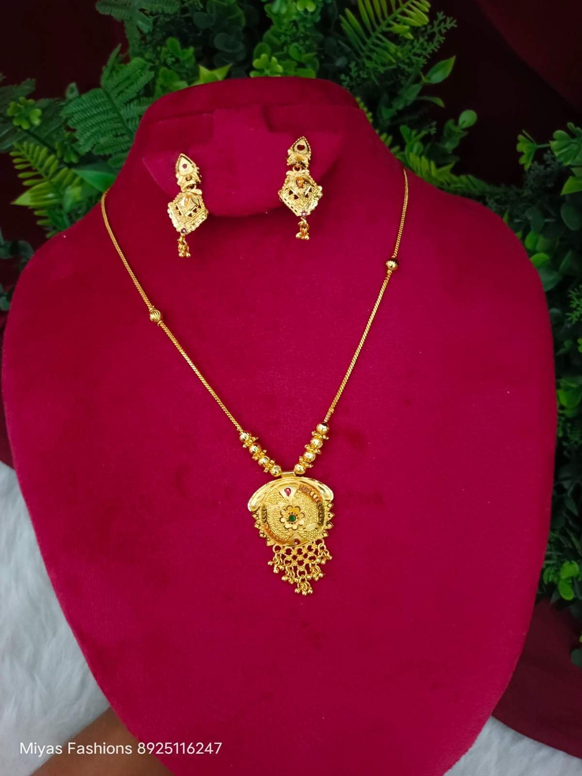 IMG_20260531_113658.jpg Forming Necklace - Image 1